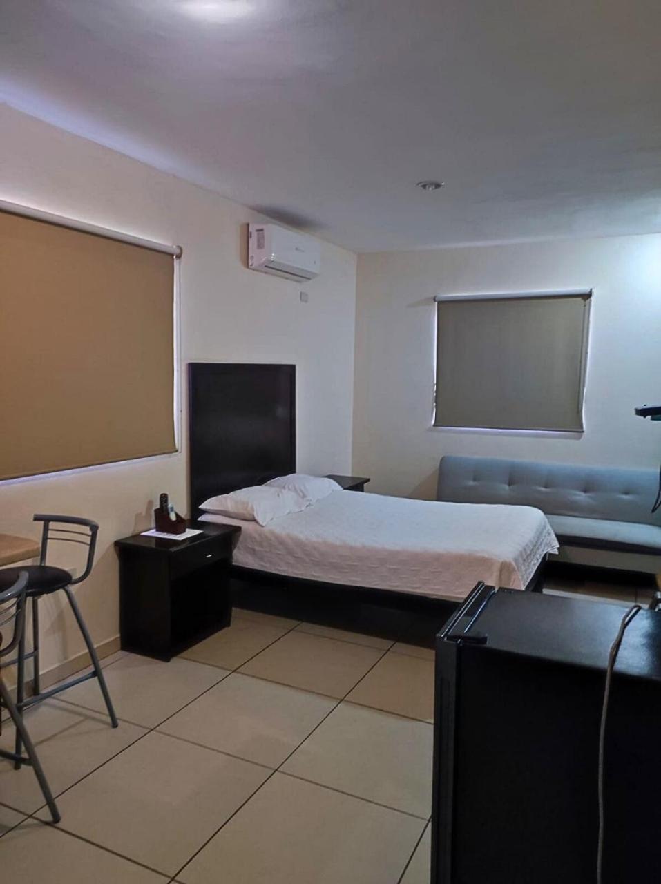 Hgen Rooms & Suites Лос-Мочис Экстерьер фото